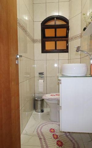Casa à venda com 120m², 3 quartos e 2 vagasBanheiro 2