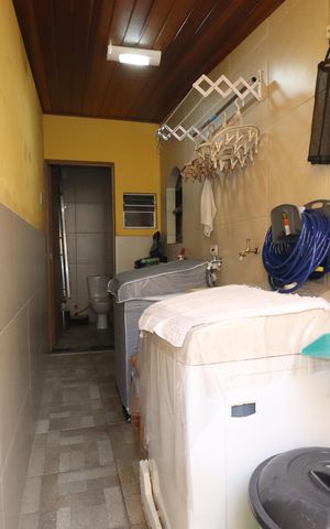 Casa à venda com 120m², 3 quartos e 2 vagasÁrea de Serviço
