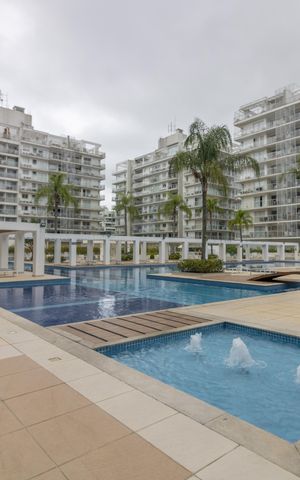 Apartamento à venda com 87m², 3 quartos e 2 vagas Apartamento à venda com 87m², 3 quartos e 2 vagasÁrea comum - Piscina