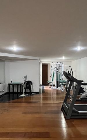 Apartamento à venda com 220m², 3 quartos e 4 vagas Apartamento à venda com 220m², 3 quartos e 4 vagasAcademia