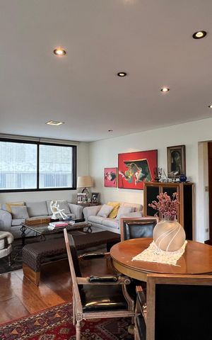 Apartamento à venda com 220m², 3 quartos e 4 vagas Apartamento à venda com 220m², 3 quartos e 4 vagasSala