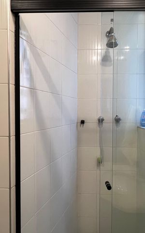 Apartamento à venda com 220m², 3 quartos e 4 vagas Apartamento à venda com 220m², 3 quartos e 4 vagasBanheiro