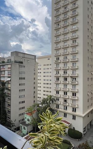 Apartamento à venda com 220m², 3 quartos e 4 vagas Apartamento à venda com 220m², 3 quartos e 4 vagasVaranda Vista