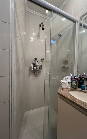 Apartamento à venda com 220m², 3 quartos e 4 vagas Apartamento à venda com 220m², 3 quartos e 4 vagasBanheiro da Suíte 1