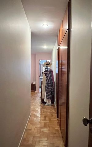 Apartamento à venda com 220m², 3 quartos e 4 vagas Apartamento à venda com 220m², 3 quartos e 4 vagasSuite 2
