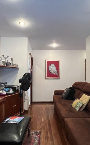 Apartamento à venda com 220m², 3 quartos e 4 vagas Apartamento à venda com 220m², 3 quartos e 4 vagasSala de TV