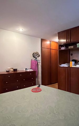 Apartamento à venda com 220m², 3 quartos e 4 vagas Apartamento à venda com 220m², 3 quartos e 4 vagasSuite 2