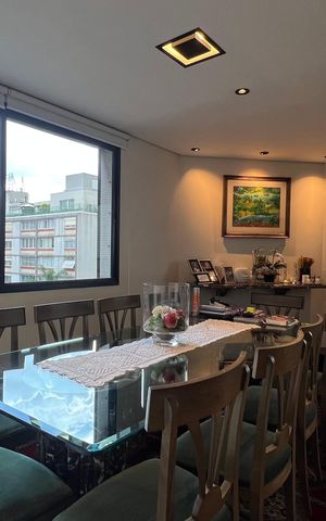 Apartamento à venda com 220m², 3 quartos e 4 vagas Apartamento à venda com 220m², 3 quartos e 4 vagasSala de Jantar