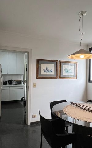Apartamento à venda com 220m², 3 quartos e 4 vagas Apartamento à venda com 220m², 3 quartos e 4 vagasCopa