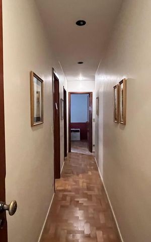 Apartamento à venda com 220m², 3 quartos e 4 vagas Apartamento à venda com 220m², 3 quartos e 4 vagasCorredor