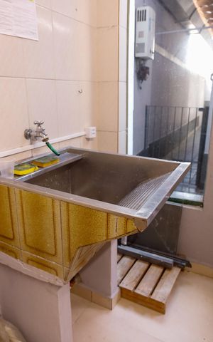 Casa à venda com 256m², 4 quartos e 4 vagas Casa à venda com 256m², 4 quartos e 4 vagasLavanderia