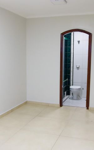 Casa à venda com 256m², 4 quartos e 4 vagas Casa à venda com 256m², 4 quartos e 4 vagasQuarto 4 - Suíte