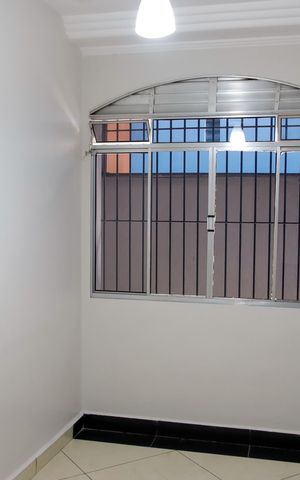 Casa à venda com 256m², 4 quartos e 4 vagas Casa à venda com 256m², 4 quartos e 4 vagasEscritório