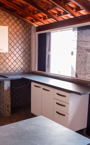 Casa à venda com 256m², 4 quartos e 4 vagas Casa à venda com 256m², 4 quartos e 4 vagasÁrea comum - Churrasqueira