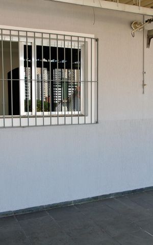 Casa à venda com 256m², 4 quartos e 4 vagas Casa à venda com 256m², 4 quartos e 4 vagasSacada