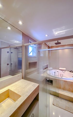 Apartamento para alugar com 122m², 2 quartos e 2 vagasBanheiro da Suíte