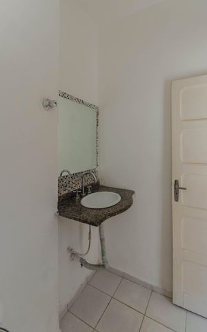 Casa para alugar com 270m², 4 quartos e 3 vagas Casa para alugar com 270m², 4 quartos e 3 vagasCasa 2 - Banheiro