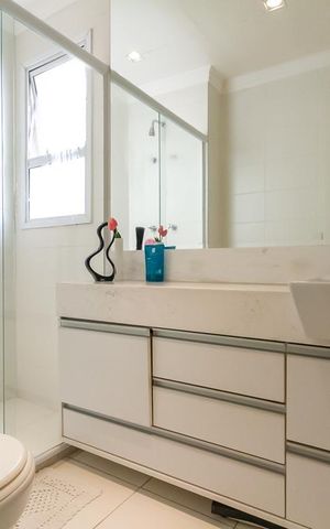 Apartamento à venda com 420m², 4 quartos e 5 vagas Apartamento à venda com 420m², 4 quartos e 5 vagasBanheiro da Suíte 1