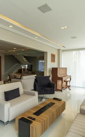 Apartamento à venda com 420m², 4 quartos e 5 vagas Apartamento à venda com 420m², 4 quartos e 5 vagasVaranda da Sala
