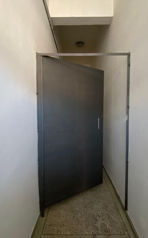 Apartamento para alugar com 102m², 3 quartos e sem vaga Apartamento para alugar com 102m², 3 quartos e sem vagaEntrada