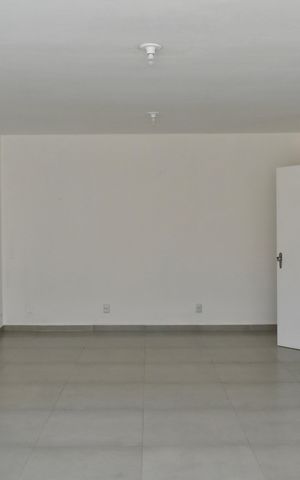 Apartamento para alugar com 102m², 3 quartos e sem vaga Apartamento para alugar com 102m², 3 quartos e sem vagaSala