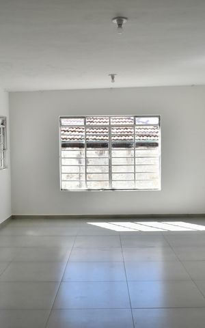 Apartamento para alugar com 102m², 3 quartos e sem vaga Apartamento para alugar com 102m², 3 quartos e sem vagaSala
