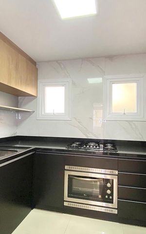 Apartamento à venda com 58m², 2 quartos e 1 vagaCozinha e Área de Serviço
