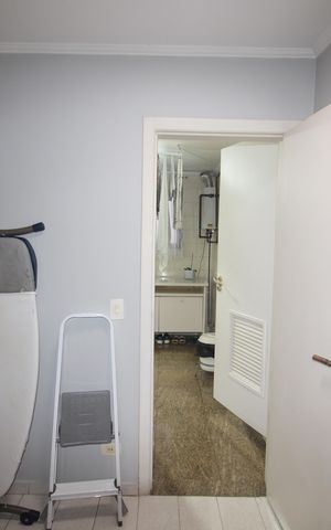Apartamento à venda com 210m², 3 quartos e 3 vagasÁrea de Serviço - Quarto