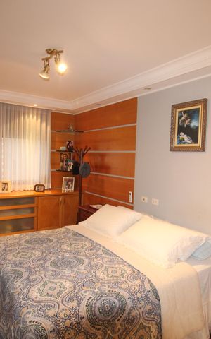 Apartamento à venda com 210m², 3 quartos e 3 vagasQuarto 4