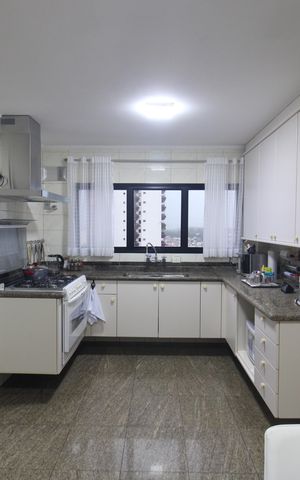 Apartamento à venda com 210m², 3 quartos e 3 vagasCozinha