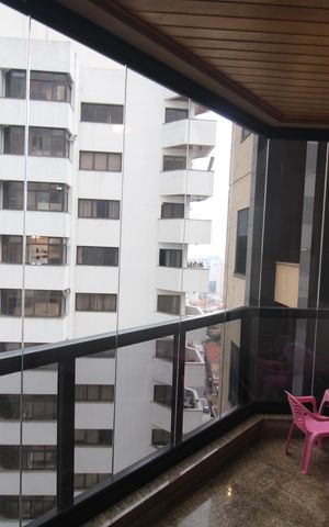 Apartamento à venda com 210m², 3 quartos e 3 vagasSala - Varanda