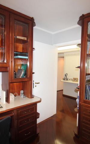 Apartamento à venda com 210m², 3 quartos e 3 vagasQuarto 1