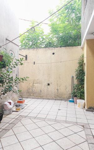 Casa à venda com 287m², 3 quartos e 2 vagas Casa à venda com 287m², 3 quartos e 2 vagasÁrea de Serviço