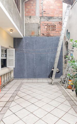 Casa à venda com 287m², 3 quartos e 2 vagas Casa à venda com 287m², 3 quartos e 2 vagasÁrea de Serviço