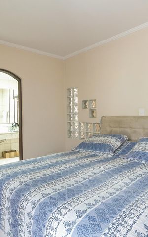 Casa à venda com 287m², 3 quartos e 2 vagas Casa à venda com 287m², 3 quartos e 2 vagasSuíte 3