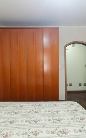 Casa à venda com 287m², 3 quartos e 2 vagas Casa à venda com 287m², 3 quartos e 2 vagasSuíte 2
