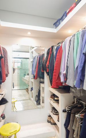 Casa à venda com 287m², 3 quartos e 2 vagas Casa à venda com 287m², 3 quartos e 2 vagasCloset da Suíte 3