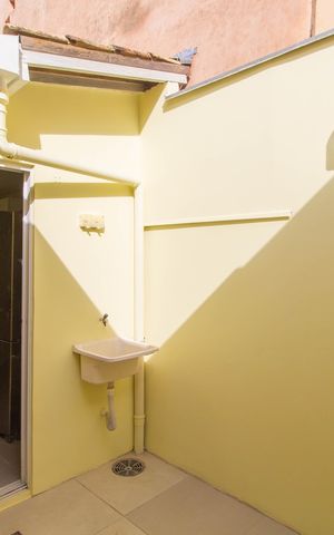Casa de condomínio à venda com 60m², 2 quartos e 2 vagas Casa de condomínio à venda com 60m², 2 quartos e 2 vagasÁrea de Serviço/Garden