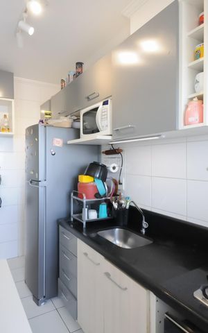 Apartamento à venda com 54m², 2 quartos e 1 vagaCozinha - Armários