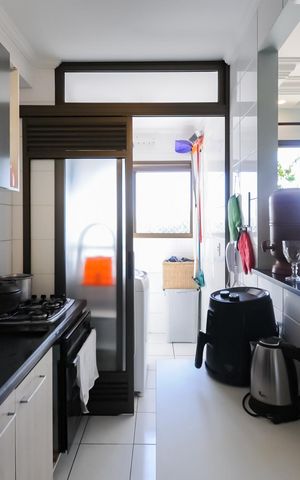Apartamento à venda com 54m², 2 quartos e 1 vagaCozinha - Armários