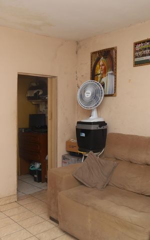 Casa à venda com 150m², 1 quarto e 2 vagasSala