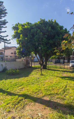 Casa à venda com 528m², 3 quartos e 2 vagas Casa à venda com 528m², 3 quartos e 2 vagasJardim