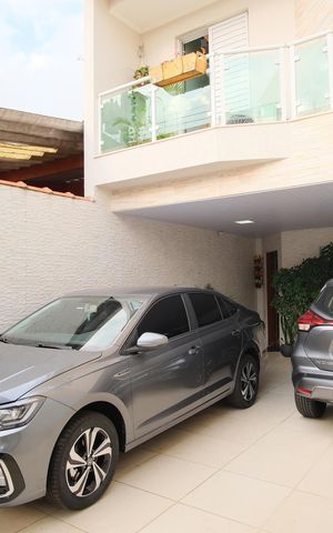 Casa à venda com 256m², 3 quartos e 4 vagasGaragem