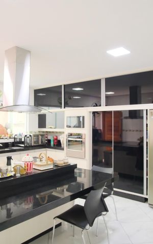 Casa à venda com 256m², 3 quartos e 4 vagasCozinha