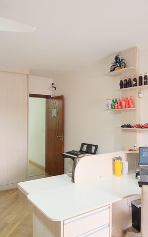 Casa à venda com 256m², 3 quartos e 4 vagasSuíte 1