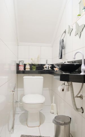 Casa à venda com 256m², 3 quartos e 4 vagasLavabo