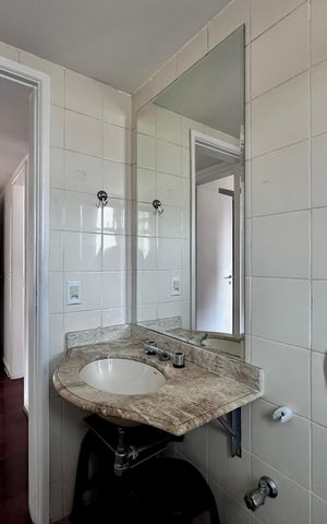 Apartamento para alugar com 94m², 3 quartos e 2 vagas Apartamento para alugar com 94m², 3 quartos e 2 vagasBanheiro Social