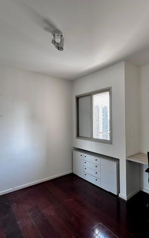 Apartamento para alugar com 94m², 3 quartos e 2 vagas Apartamento para alugar com 94m², 3 quartos e 2 vagasQuarto