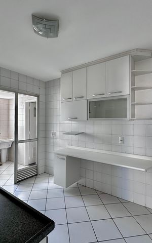 Apartamento para alugar com 94m², 3 quartos e 2 vagas Apartamento para alugar com 94m², 3 quartos e 2 vagasCozinha