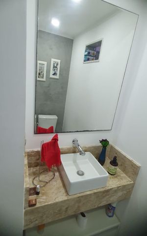 Casa de condomínio à venda com 100m², 3 quartos e 1 vaga Casa de condomínio à venda com 100m², 3 quartos e 1 vagaBanheiro 2